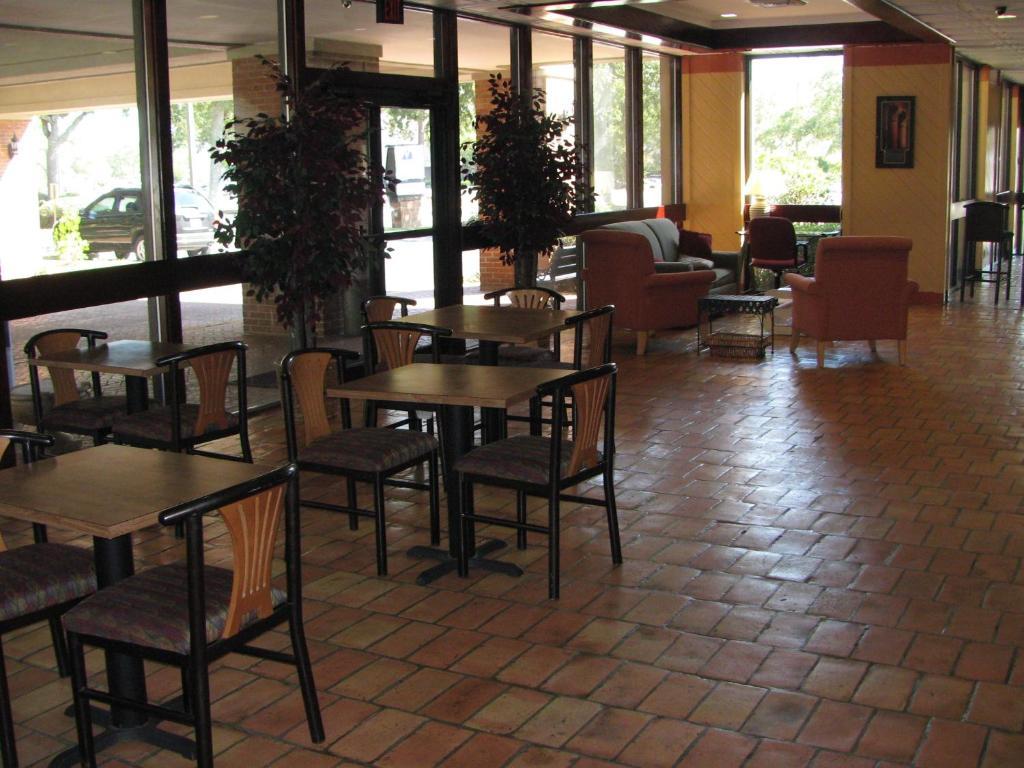 Rest And Relax Inn Ferry Pass Restaurant foto
